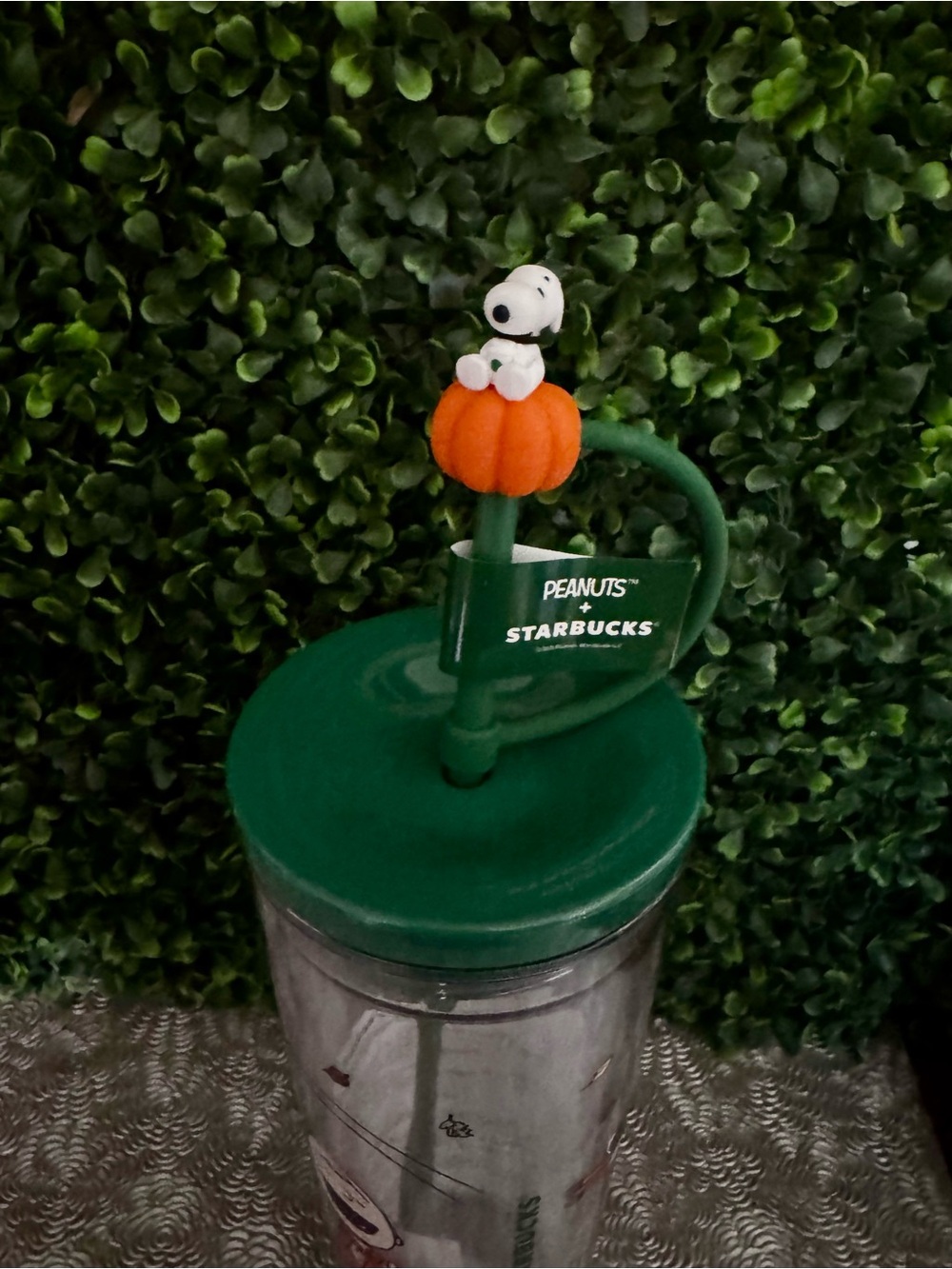 NWT🎃 Starbucks Peanuts 24oz Clear Cold Cup with Snoopy Silicone Stopper - Picture 5 of 5